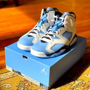 Air Jordan 6 Retro “UNC” size 12